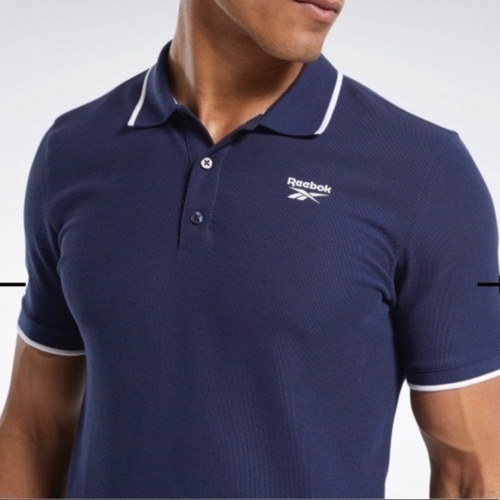 NWOT Reebok men’s training Essentials polo shirt M